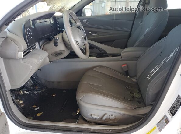 5NPLN4AG4NH056440 2022 HYUNDAI ELANTRA White Vista interior delantera