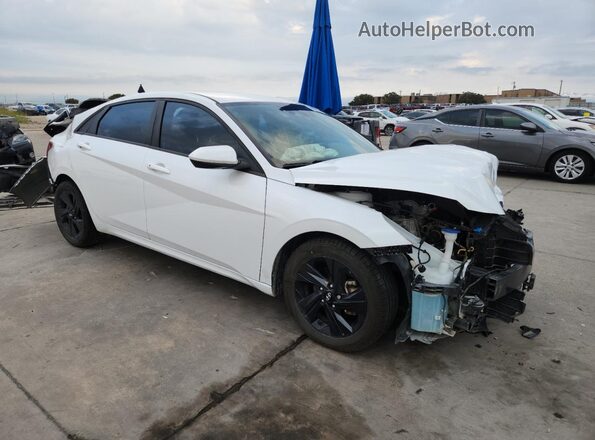 5NPLS4AG6NH059803 2022 HYUNDAI ELANTRA White Передня права чверть