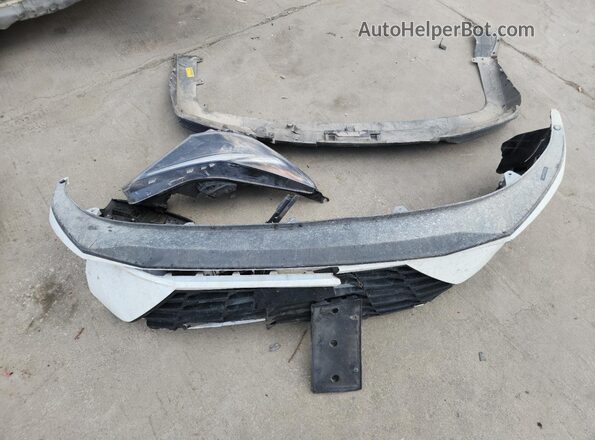 5NPLS4AG6NH059803 2022 HYUNDAI ELANTRA White Вид підкапотного простору