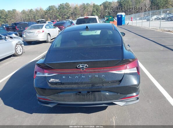5NPLS4AGXNH057777 2022 HYUNDAI ELANTRA Black 