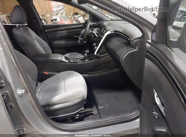 5NTJCDAEXNH016568 2022 HYUNDAI SANTA CRUZ Gray Vista interior delantera