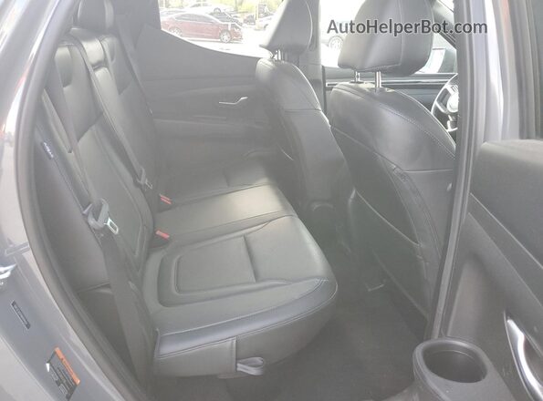 5NTJCDDF8RH114654 2024 HYUNDAI SANTA Gray Հետևի նստատեղերի տեսք
