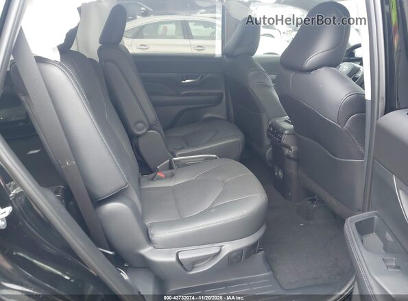 5TDAAAB59SS102736 2025 TOYOTA GRAND HIGHLANDER Black VIN կոդի պիտակի տեսք