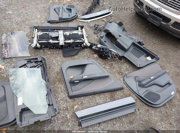 5TDAAAB65SS030314 2025 LEXUS TX 350 Gray ხელსაწყოთა პანელის ხედი