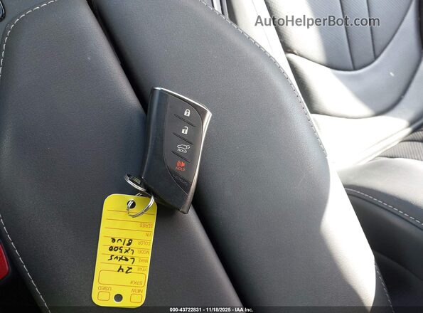 5TDABAB68RS001462 2024 LEXUS TX 500H Navy Vista del salpicadero