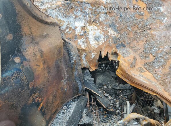 5TDBGRFH6JS048882 2018 TOYOTA HIGHLANDER HYBRID Burn Սալոնի հետևի տեսք