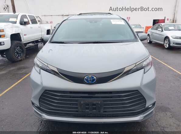 5TDCSKFC2PS100984 2023 TOYOTA SIENNA Gray უკანა სალონის ხედი