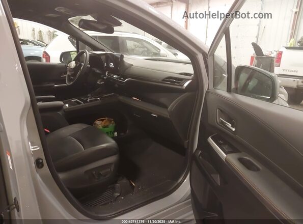 5TDCSKFC7SS169095 2025 TOYOTA SIENNA Gray Սալոնի դիմացի տեսք