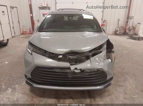 5TDCSKFC7SS169095 2025 TOYOTA SIENNA Gray Սարքավորումների վահանակի տեսք