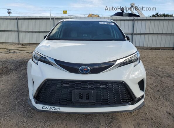 5TDDRKEC5NS133153 2022 TOYOTA SIENNA White Widok z przodu