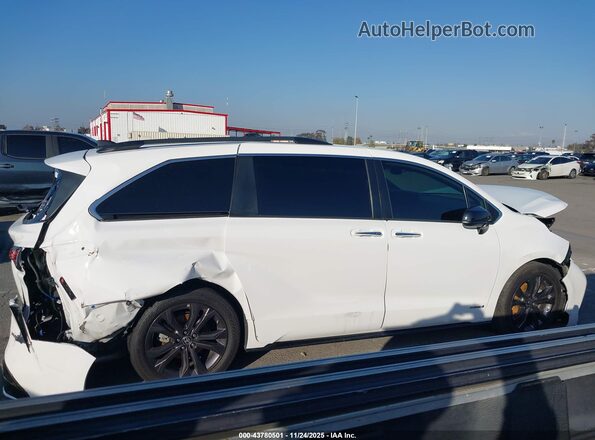 5TDDRKEC8MS016097 2021 TOYOTA SIENNA White Սալոնի հետևի տեսք