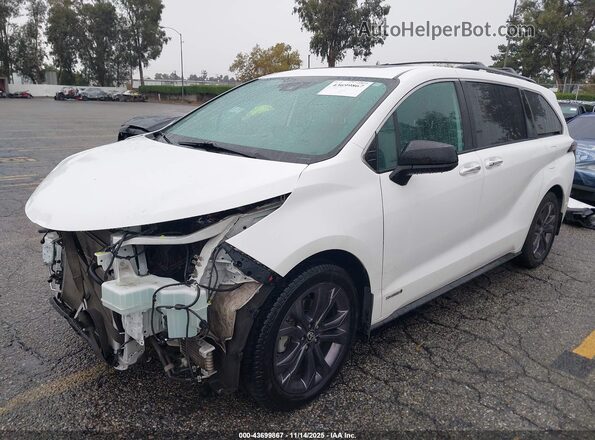 5TDDRKEC8MS065770 2021 TOYOTA SIENNA White Առջևի ձախ երեք քառորդ տեսարան