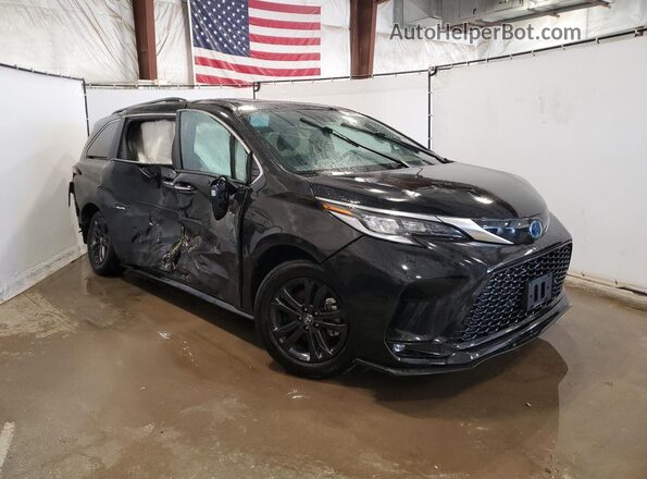 5TDDSKFC2RS152235 2024 TOYOTA SIENNA Black Передня права чверть