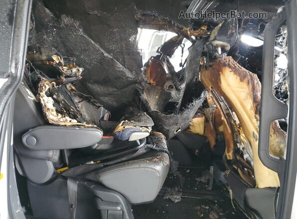 5TDDSKFC3NS043146 2022 TOYOTA SIENNA Белый Вид задней части салона