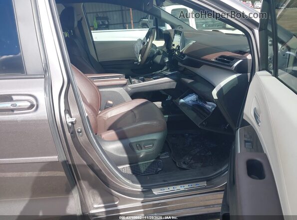5TDERKEC2RS185463 2024 TOYOTA SIENNA Gray Vista interior delantera