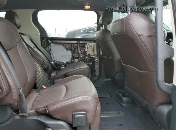 5TDERKECXPS170190 2023 TOYOTA LIMITED Gray Rear interior view