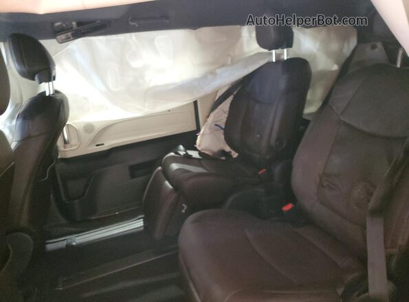 5TDESKFC3PS098476 2023 TOYOTA LIMITED Red უკანა სალონის ხედი
