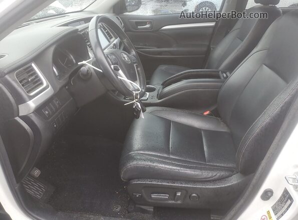 5TDJGRFH1JS045884 2018 TOYOTA HIGHLANDER HYBRID White Front interior view