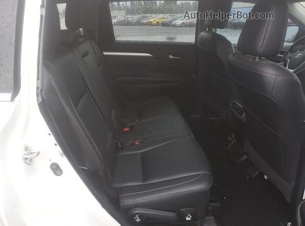 5TDJGRFH1JS045884 2018 TOYOTA HIGHLANDER HYBRID White Rear seats view