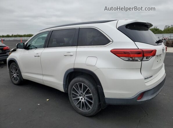 5TDJZRFH4JS830927 2018 TOYOTA HIGHLANDER White 