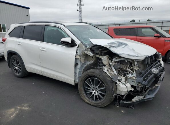 5TDJZRFH4JS830927 2018 TOYOTA HIGHLANDER White 