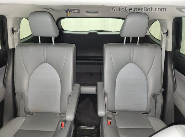 5TDKDRBH0PS016467 2023 TOYOTA HIGHLANDER Black Widok tylnych siedzeń