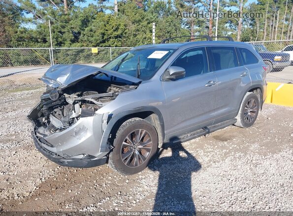 5TDKKRFH8GS506428 2016 TOYOTA LE Серебряный Передняя левая четверть