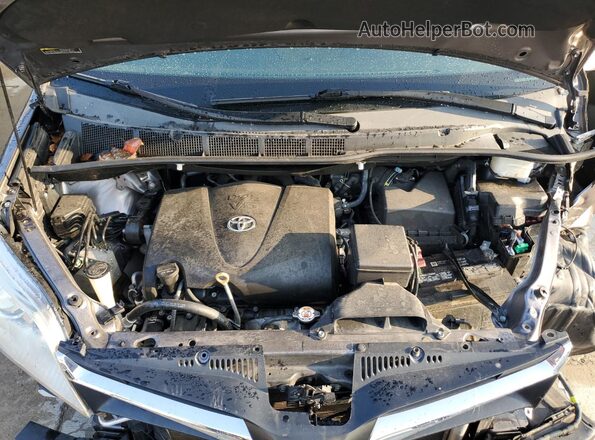 5TDKZ3DC9LS057013 2020 TOYOTA LE Gray Vista del compartimento del motor