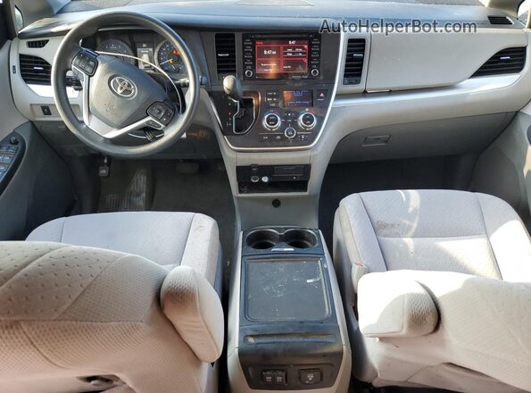 5TDKZ3DC9LS057013 2020 TOYOTA LE Gray Vista del salpicadero