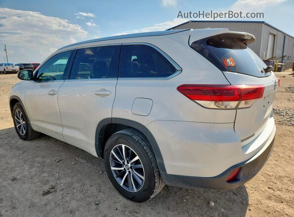 5TDKZRFH0JS546957 2018 TOYOTA HIGHLANDER White 