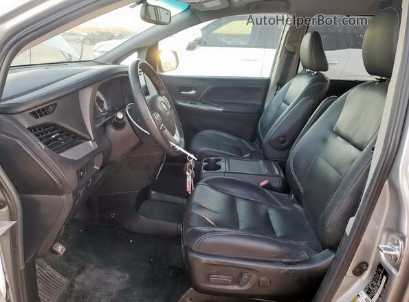 5TDXZ3DC1HS865062 2017 TOYOTA SIENNA Silver 