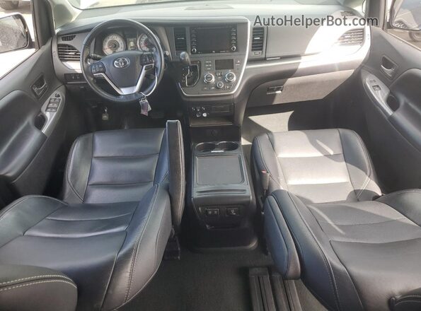 5TDXZ3DC9LS057583 2020 TOYOTA SIENNA Silver Առջևի վահանակի տեսք