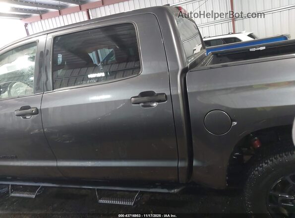 5TFDY5F18MX025653 2021 TOYOTA TUNDRA Gray Սալոնի 360 աստիճան տեսք