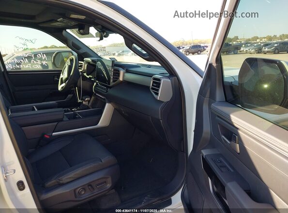 5TFJA5DB4SX325271 2025 TOYOTA LIMITED White Front interior view