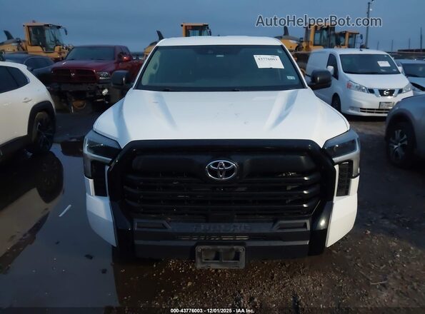 5TFKB5AA2NX013693 2022 TOYOTA TUNDRA Белый Вид щитка приборов