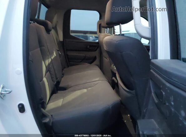 5TFKB5AA2NX013693 2022 TOYOTA TUNDRA Белый Вид наклейки с VIN-кодом