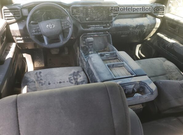 5TFKB5DA3SX325268 2025 TOYOTA LE White Dashboard view