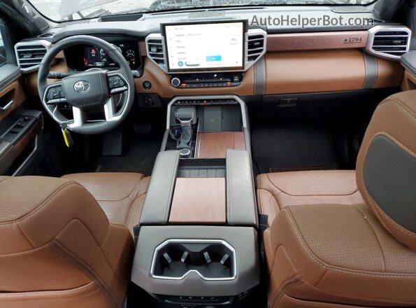 5TFMA5DB5SX271783 2025 TOYOTA TUNDRA Brown Widok deski rozdzielczej