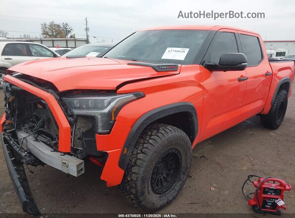 5TFPC5DB6PX021340 2023 TOYOTA TUNDRA HYBRID Оранжевый Передняя левая четверть