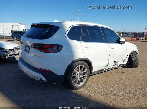 5UX13EU07R9T09569 2024 BMW X5 White Trasero derecho