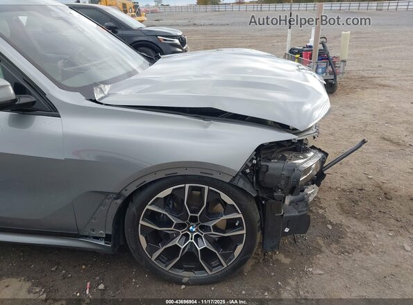 5UX23EM01T9082147 2026 BMW X7 Gray 