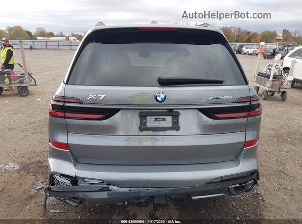 5UX23EM01T9082147 2026 BMW X7 Gray 