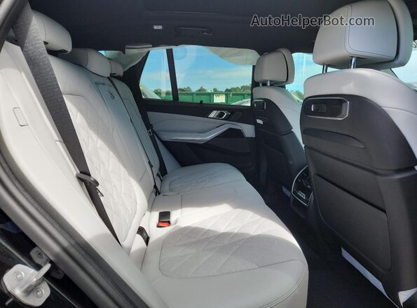 5UX23EU01S9X98707 2025 BMW X5 Black Rear interior view