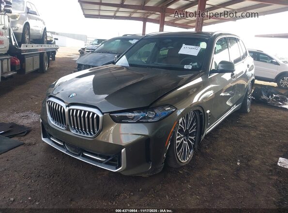 5UX23EU01T9048743 2026 BMW X5 Коричневый Передняя левая четверть