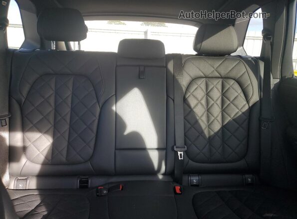 5UX23EU02R9S65436 2024 BMW X5 Gray Vista de los asientos traseros