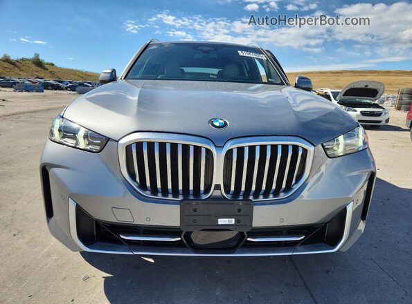 5UX23EU07R9V45952 2024 BMW X5 Gray Դիմացի տեսք