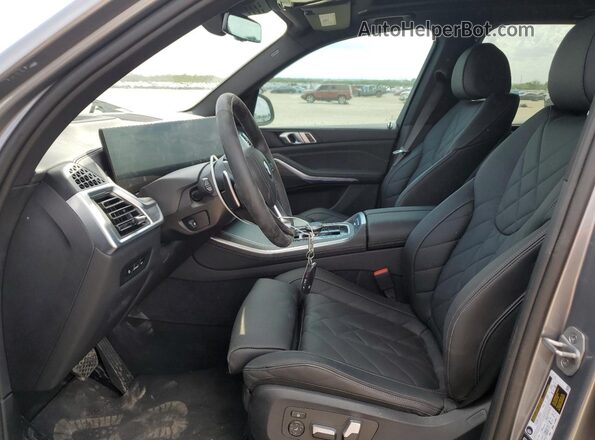 5UX23EU07R9V69104 2024 BMW X5 Gray Вид салону спереду
