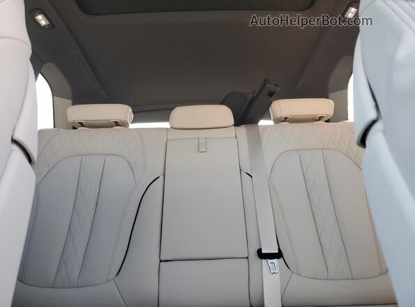 5UX23EU07S9W58757 2025 BMW X5 Blue Вид задніх сидінь