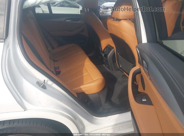 5UX2V1C06M9E92547 2021 BMW X4 White VIN sticker view
