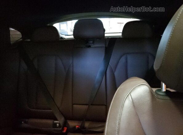 5UX33DT06N9J98236 2022 BMW X4 Blue Вид задніх сидінь